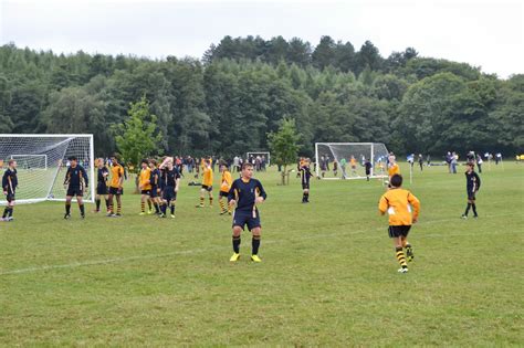 Mertens House Blog, Ardingly College: Football vs Hampton...