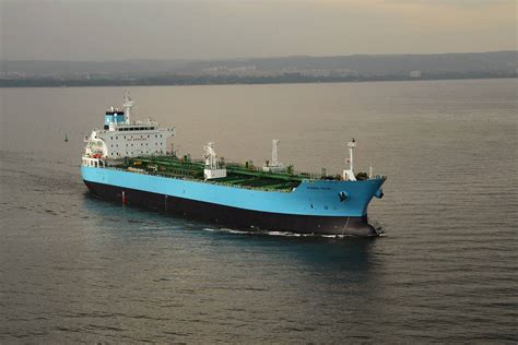 Maersk Tanker Fuels US Navy Tanker At Sea