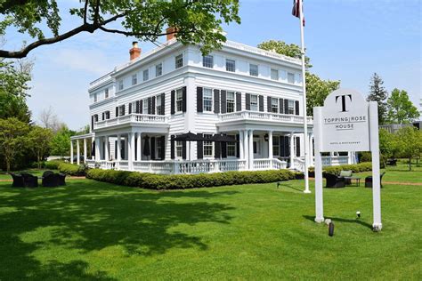 The Best Hotels To Stay At In The Hamptons | Hamptons house, Topping rose house, The hamptons