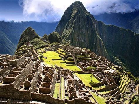 New 7 Wonders of the World | Machu picchu travel, Wonders of the world, Peru travel