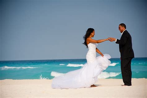 How to Find a Destination Wedding Photographer - Destination Wedding Details