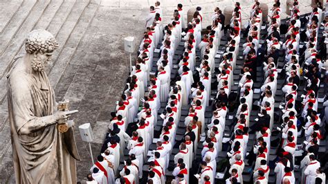 Pope Benedict funeral latest: Pope Francis leading funeral Mass for his ...