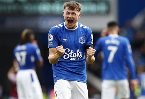 Everton should unleash Kyle John