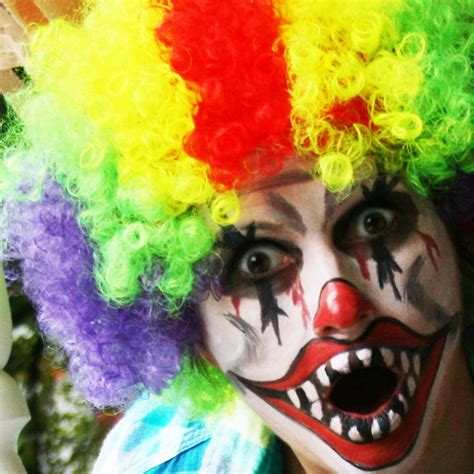 Scary clown face paint using snazaroo paints | Scary clown face, Clown ...