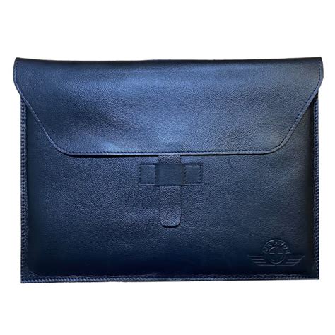 40% off on Genuine Leather Laptop Sleeve | OneDayOnly