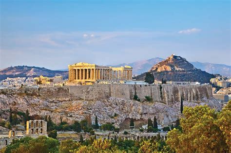 5 Best Places to Visit in Athens