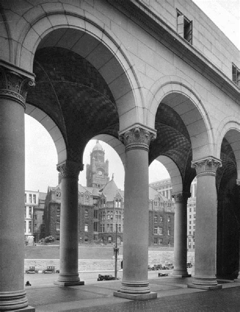 A view of the old Los Angeles County Courthouse seen through the ...