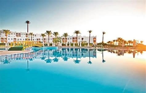 Новий рік у Єгипті в оновленому готелі Sunrise Diamond Beach Resort Select 5*, номер Deluxe Swim Up