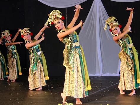 Tarian khas Jawa Barat | Pariwisata Indonesia