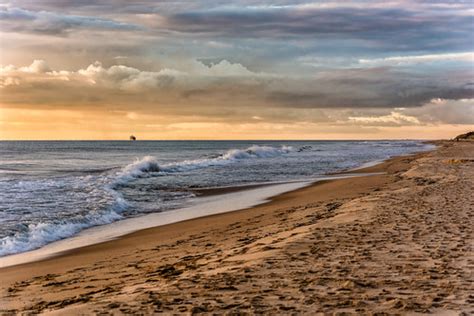 Bunbury Beach Sunset | David Hamments | Flickr