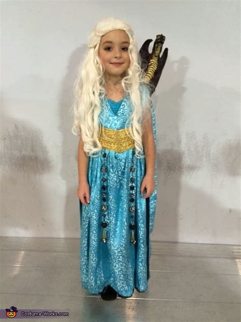 Khaleesi, Mother of Dragons Costume - Photo 4/4