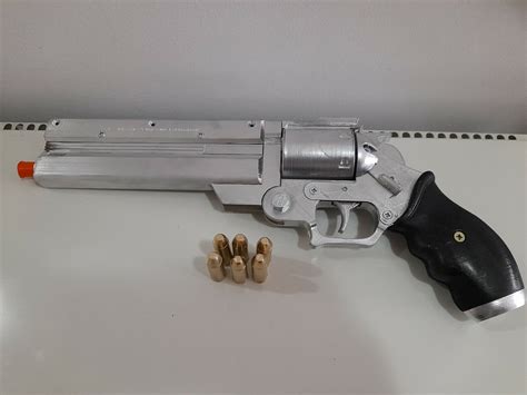 Vash The Stampede revolver from Trigun Series - NOT A REAL GUN | eBay