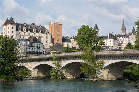 Pau, France: Retirement, Lifestyle and Cost of Living Information - IL