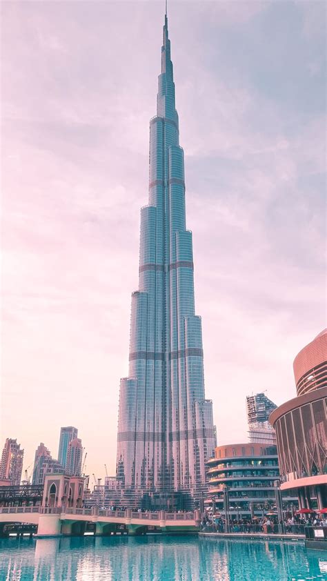 The Tallest Building in the World - Topos Magazine