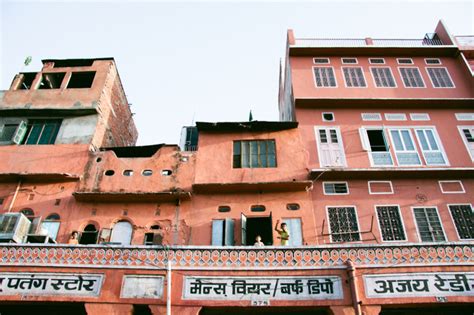 Pink Buildings in Jaipur India - Entouriste