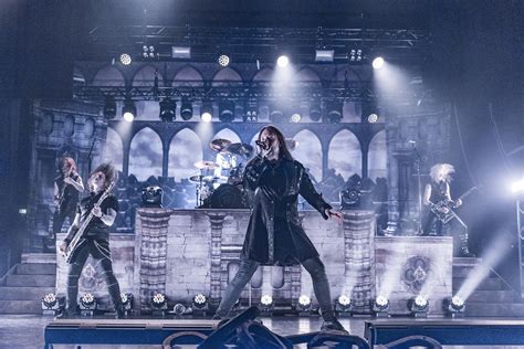 HAMMERFALL: Κυκλοφόρησε το ΝΕΟ Live album τους! Δείτε το video για το ...