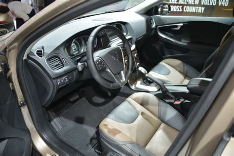 Volvo V40 Cross Country Interior