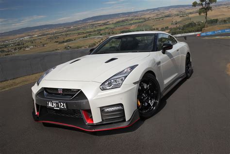 2017 Nissan GT-R Nismo review | CarAdvice