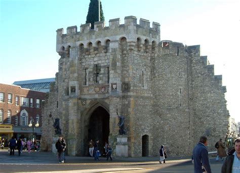 File:Southampton - Bargate.JPG - Wikimedia Commons