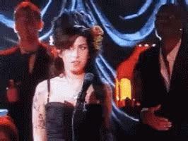 Amy Winehouse GIF - Amy Winehouse - Discover & Share GIFs