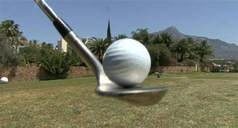 10 Amazing Trick Shots - SwingU Clubhouse