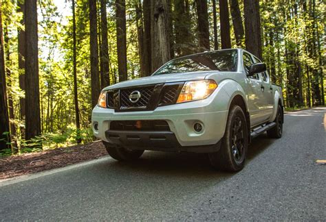 2021 Nissan Frontier: 239 Exterior Photos | U.S. News