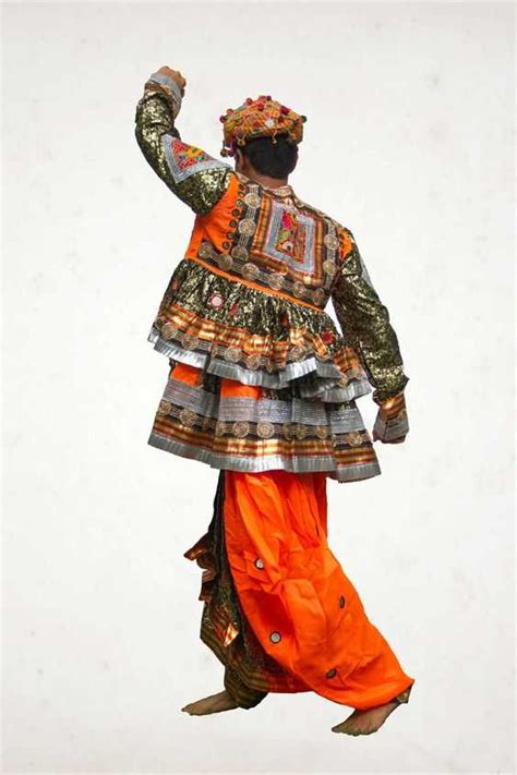 Traditional Gujarati Dresses - Chorno & Chaniya Choli - Holidify