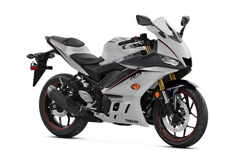 2020 Yamaha YZF-R3 Buyer's Guide: Specs & Prices