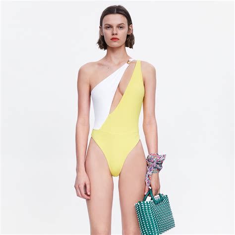 The 10 Best Zara Swimsuits of 2019 | Who What Wear