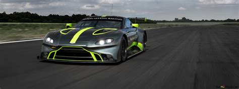 Aston Martin Vantage GT3 4K wallpaper download