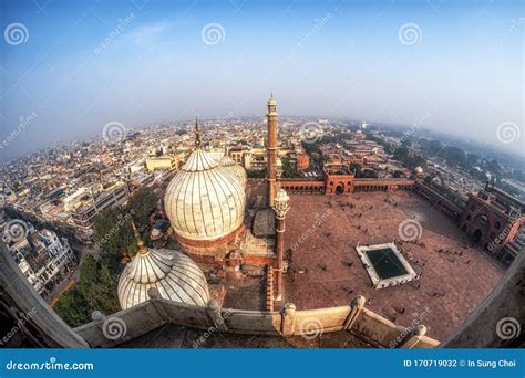 View of Jama Masjid and New Delhi Stock Photo - Image of islam, minaret ...