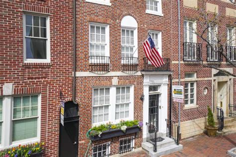 Beautiful Brick Buildings in the Historic District of Philadelphia - PHILADELPHIA - PENNSYLVANIA ...