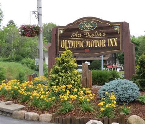 Art Devlin's Olympic Motor Inn (Lake Placid, NY): What to Know BEFORE ...