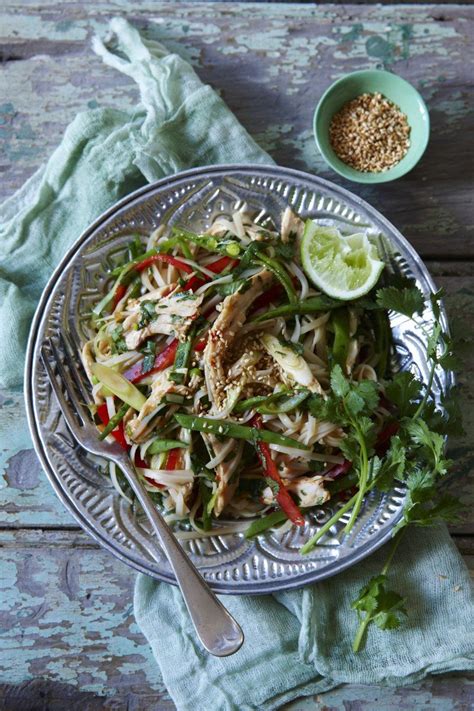 Healthy sweet chilli chicken and noodle salad recipe | The Heart ...