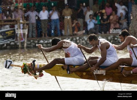 Kerala snake boat hi-res stock photography and images - Alamy