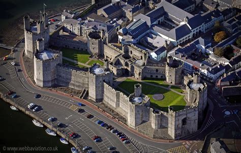 Caernarfon Castle aerial photograph | aerial photographs of Great ...