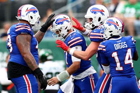 Bills QB Josh Allen Breaks Silence on Injuring Arm in Jets Loss