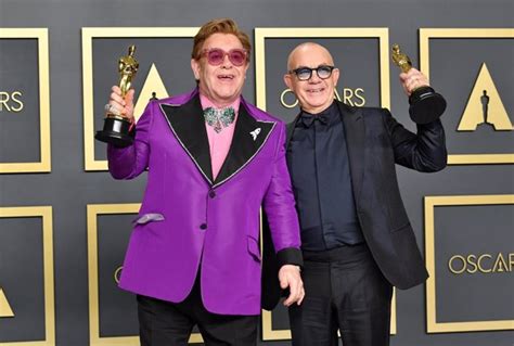 Elton John gana su segundo Oscar