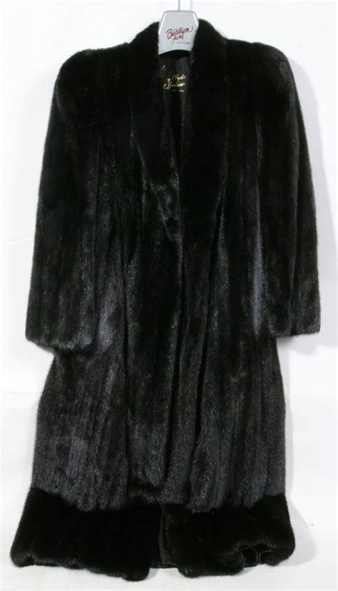 Realized price for 012369: FURS BY CLYDE BURTRUM