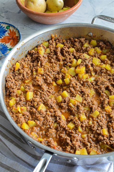 Picadillo con Papas Mexican Ground Beef and Potatoes – Growing Up Sarita