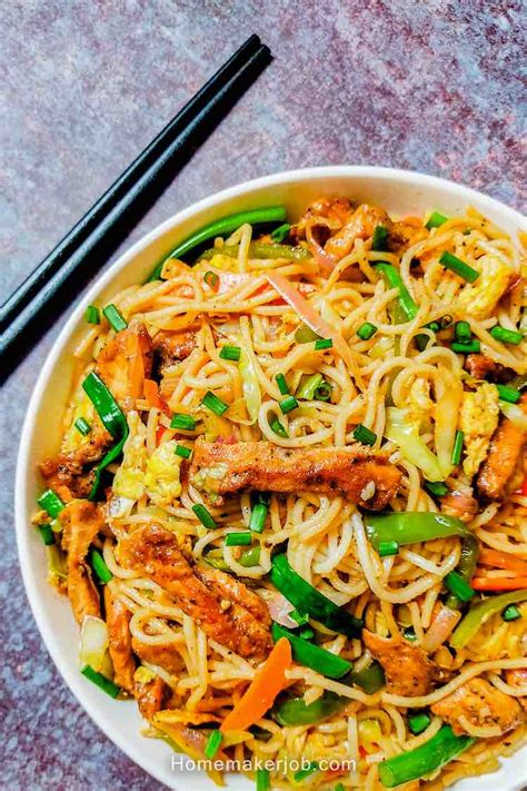 How to make chicken hakka noodles restaurant style perfectly at home ...