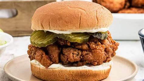 Bojangles' Fried Chicken Sandwich Recipe: Easy Making Instruction ...