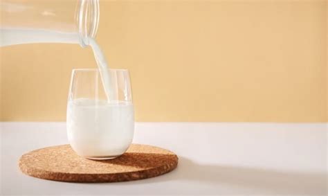 Oat Milk vs. Soy Milk | Which is Healthier? | Milk Pick