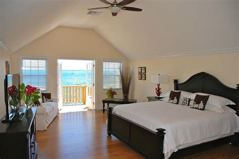 BLUFF HOUSE BEACH RESORT & MARINA - Updated 2022 Prices & Hotel Reviews ...