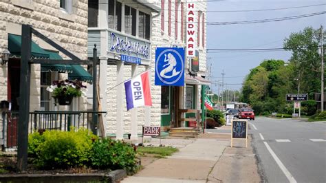 Marblehead Peninsula - Anchors Away Marina