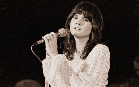 Linda Ronstadt Hot