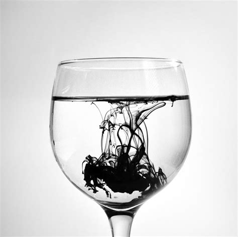 black and white, glass, ink, photography, water - image #59333 on Favim.com