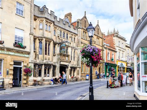 Glastonbury town centre, Somerset, England, UK Stock Photo, Royalty ...