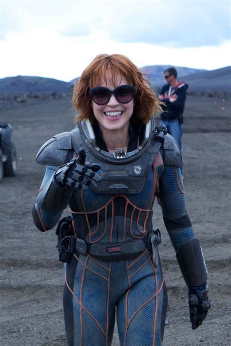 Noomi Rapace on the set of Prometheus | Noomi rapace, Aliens movie, Sci fi films