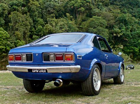 1977 Mazda 808 - Information and photos - MOMENTcar